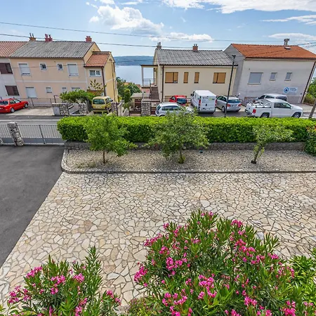 Apartment Alexis Crikvenica